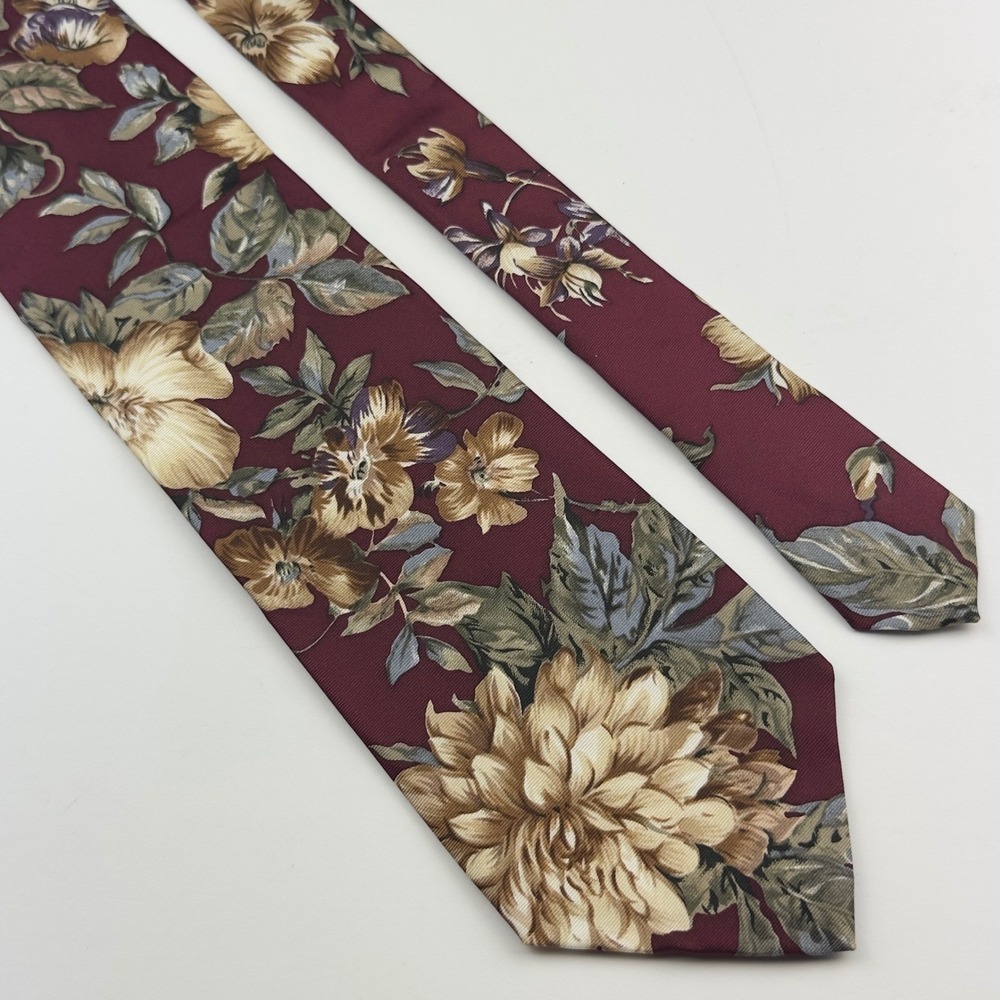 Embassy Square Mens Burgundy Floral Silk Like Wide Necktie Vintage Style Cottage